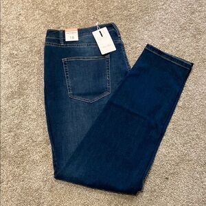 MetHera Mid-Rise Skinny Jeans